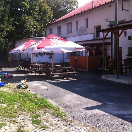 Belohlavek Hotell Holoubkov